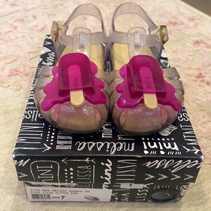 Mini Melissa Size 7